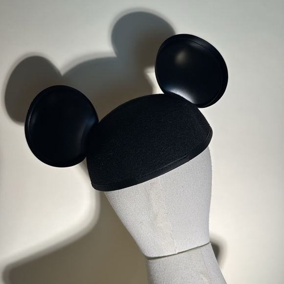 NWT Disney Disneyland Mickey Mouse Ears White and Black Hat - Picture 7 of 7